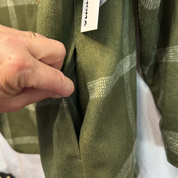 NWT Sonoma Green Plaid Shacket in Size 0X, 1X, 2X, 4X - Picture 7 of 16